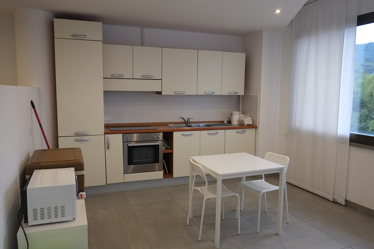 Cucina centro diurno di salute mentale Raffaello